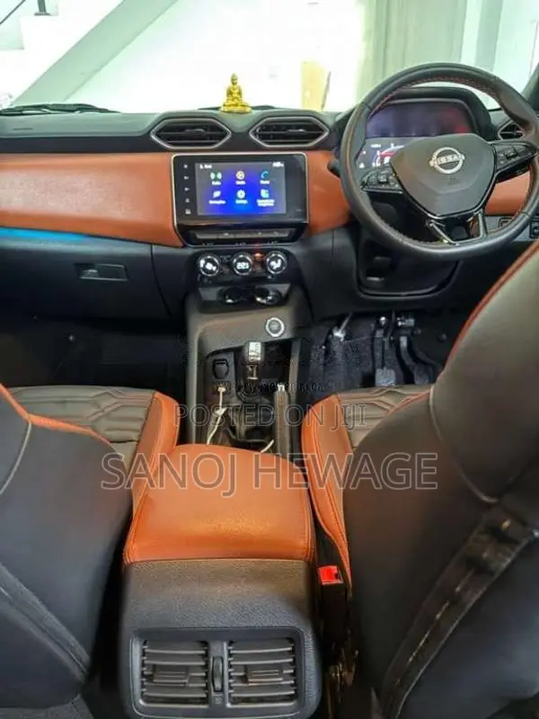 Nissan Magnite Ez Shift Tekna Plus 2025 SUV (Used)