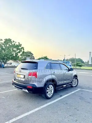 Kia Sorento 2011 SUV (Used)