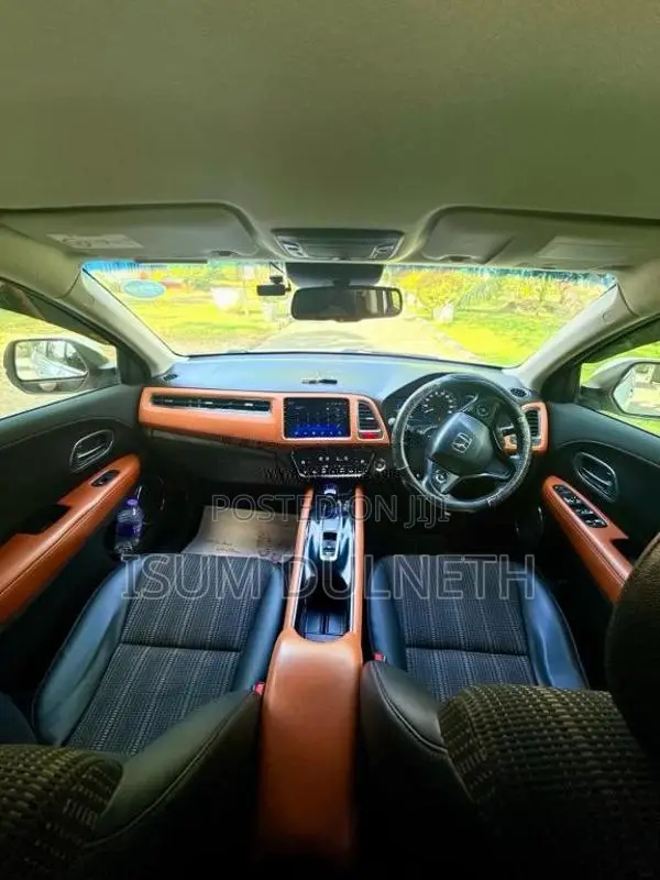 Honda Vezel 2015 SUV (Used)