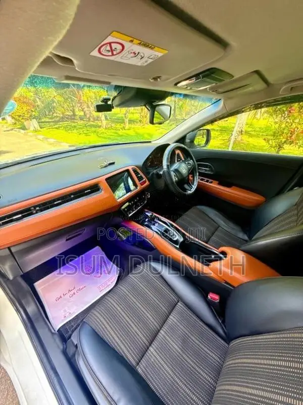 Honda Vezel 2015 SUV (Used)