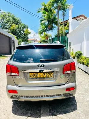 Kia Sorento 1-8 2011 SUV (Used)
