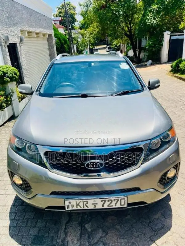 Kia Sorento 1-8 2011 SUV (Used)