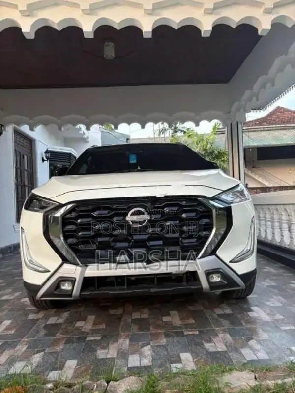 Nissan Magnite 2025 SUV (Used)