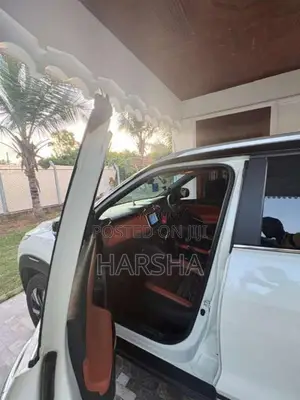 Nissan Magnite 2025 SUV (Used)