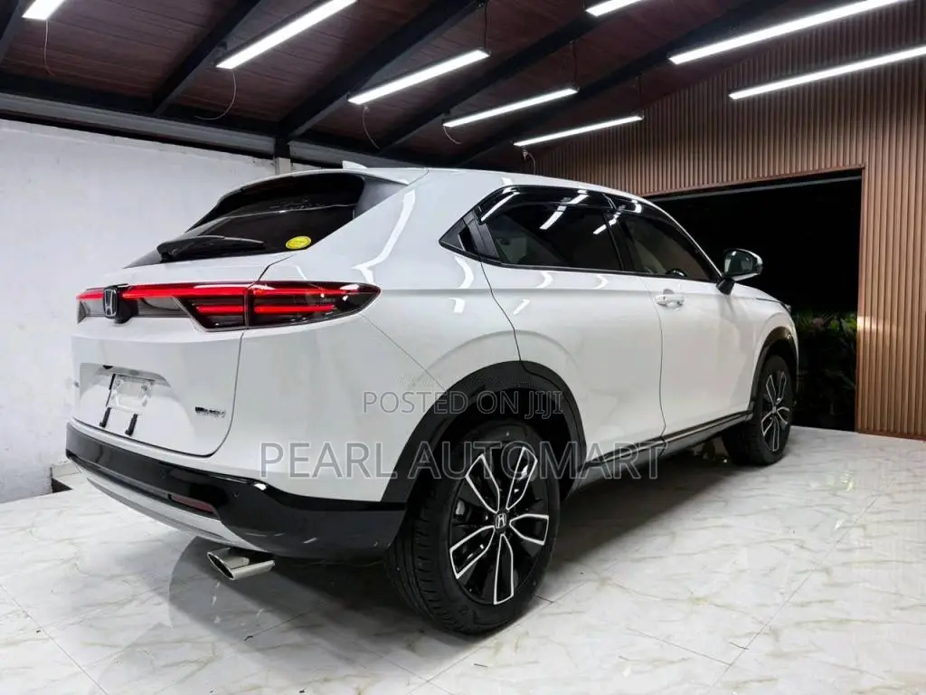 Honda Vezel Z Premium 2025 SUV Brand New