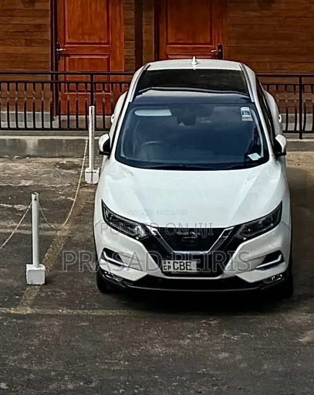 Nissan Qashqai 2018 SUV (Used)