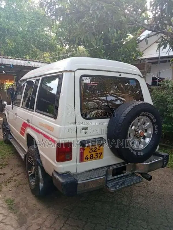 Mitsubishi Pajero 1988 SUV (Used)