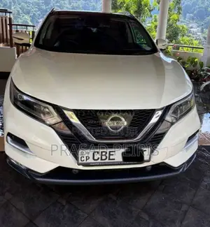 Nissan Qashqai 2018 SUV (Used)