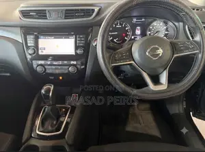 Nissan Qashqai 2018 SUV (Used)