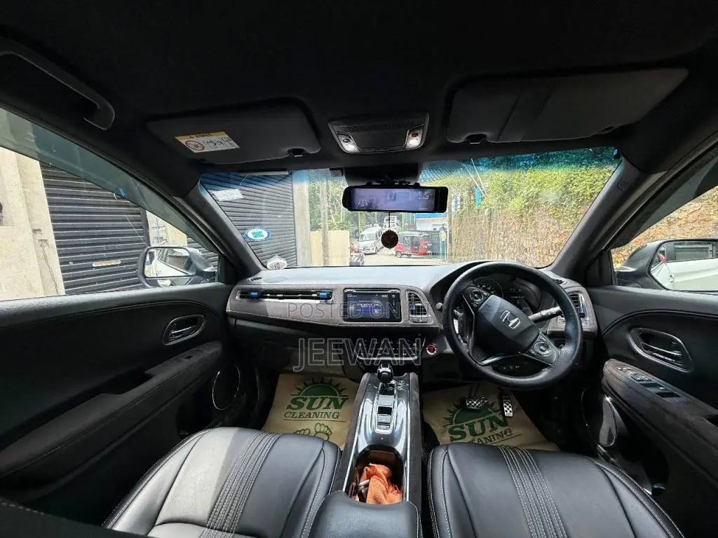 Honda Vezel 2018 SUV (Used)
