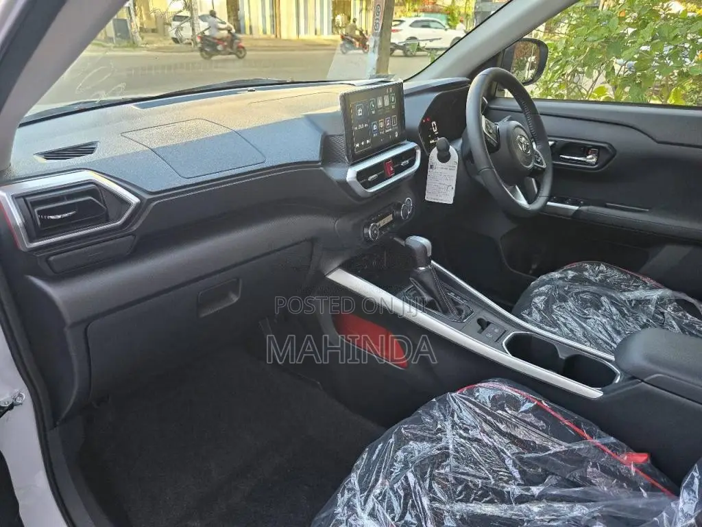 Toyota Raize 2026 SUV Brand New