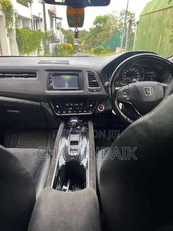 Honda Vezel 2017 SUV (Used)