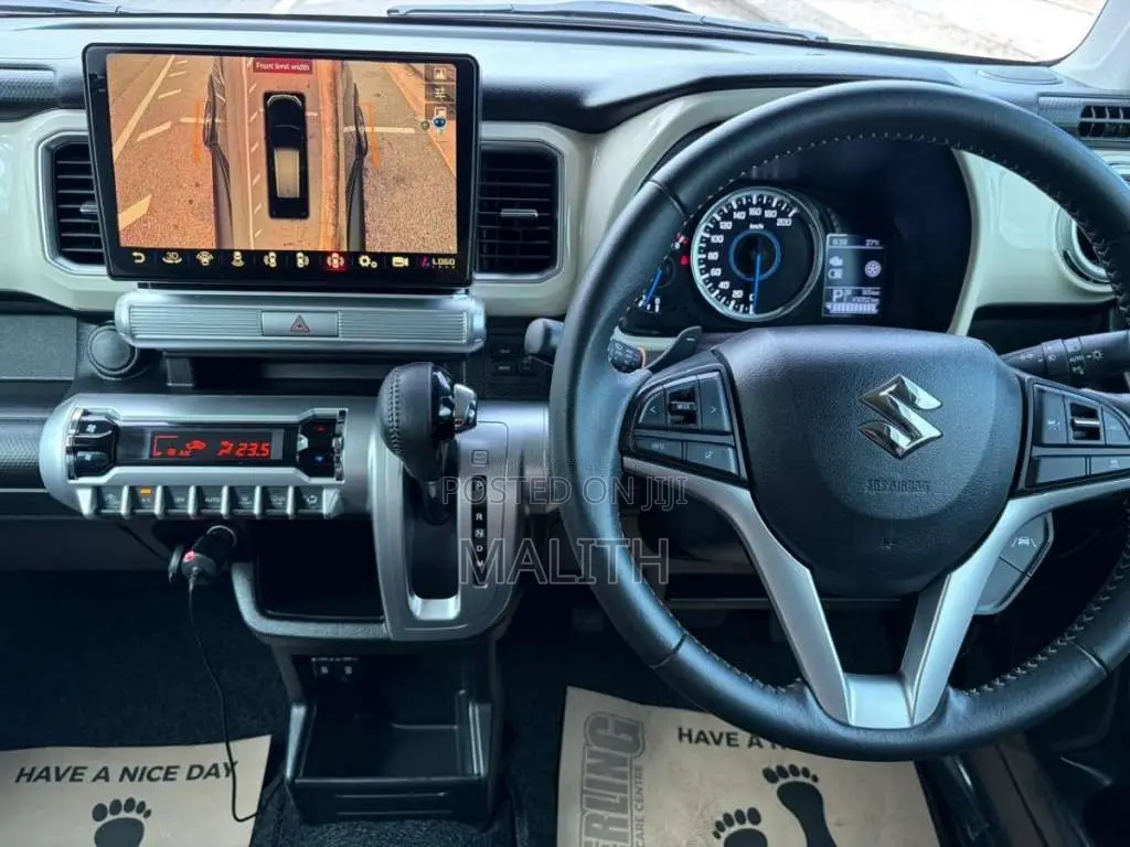 Suzuki Xbee MZ 2023 SUV (Used)