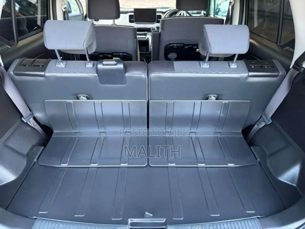 Suzuki Xbee MZ 2023 SUV (Used)