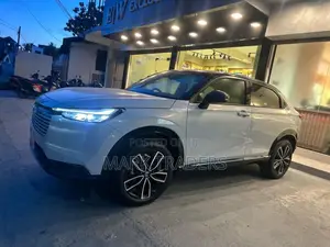 Honda Vezel Z Play 2025 SUV Brand New