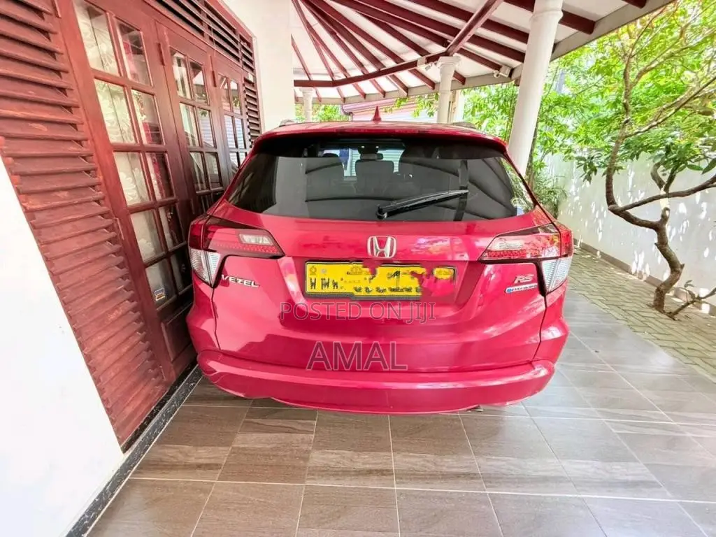 Honda Vezel 2016 SUV (Used)