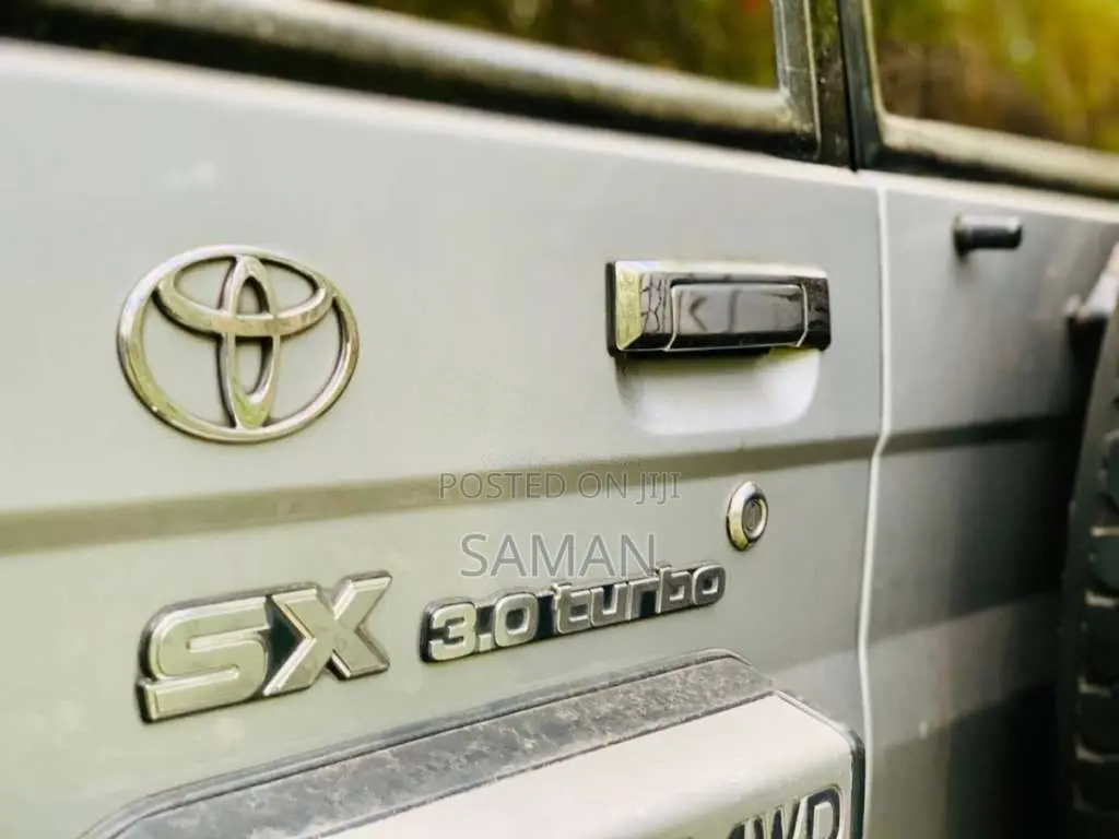 Toyota Land Cruiser 1992 SUV (Used)