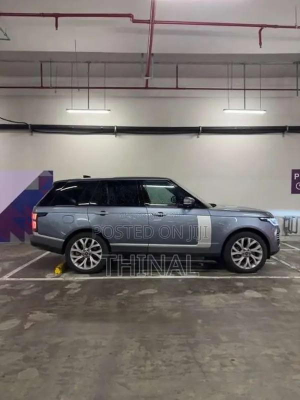 Range-Rover Vogue P400E 2019 SUV (Used)
