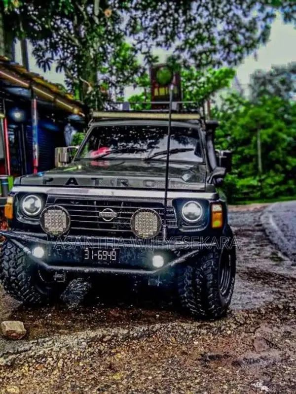 Nissan Patrol Y60 1981 SUV (Used)