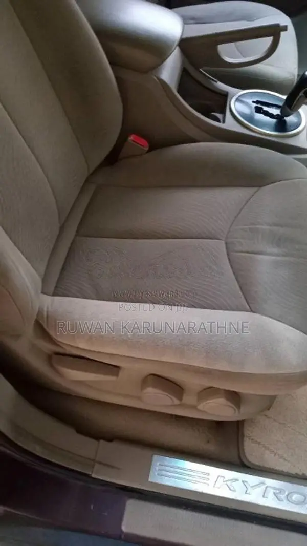 Micro Kyron 5 Forward 2008 SUV (Used)