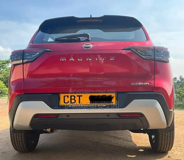 Nissan Magnite 2025 SUV (Used)