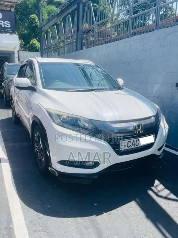 Honda Vezel 2014 SUV (Used)