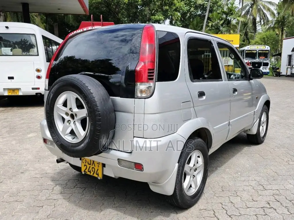 Daihatsu Terios 2001 SUV (Used)
