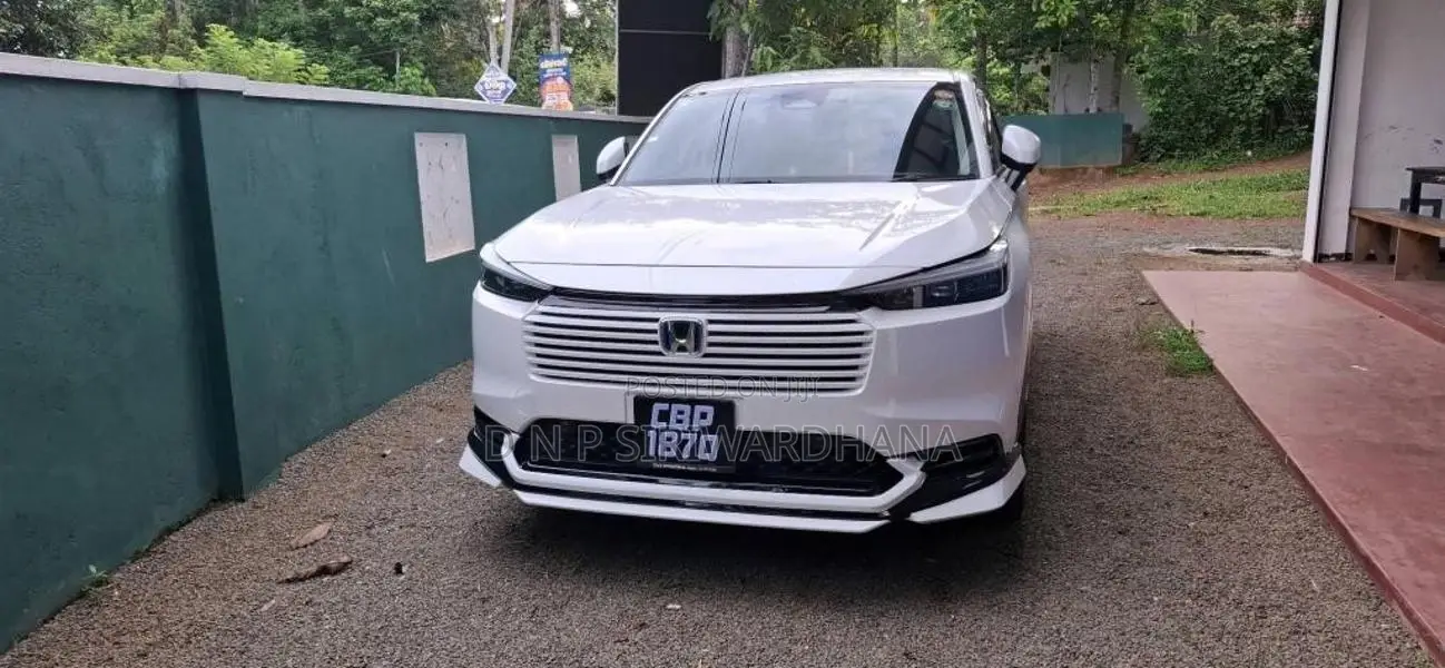 Honda Vezel 2025 SUV (Used)
