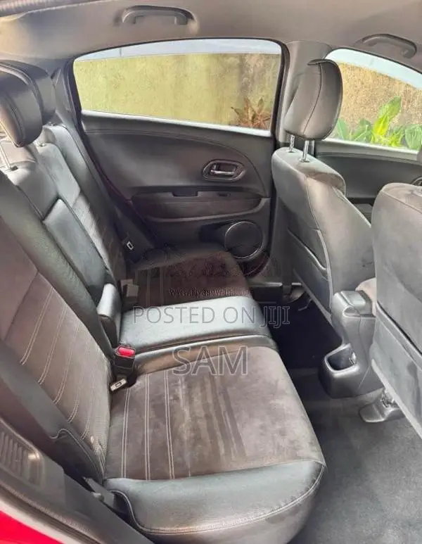 Honda Vezel 2016 SUV (Used)