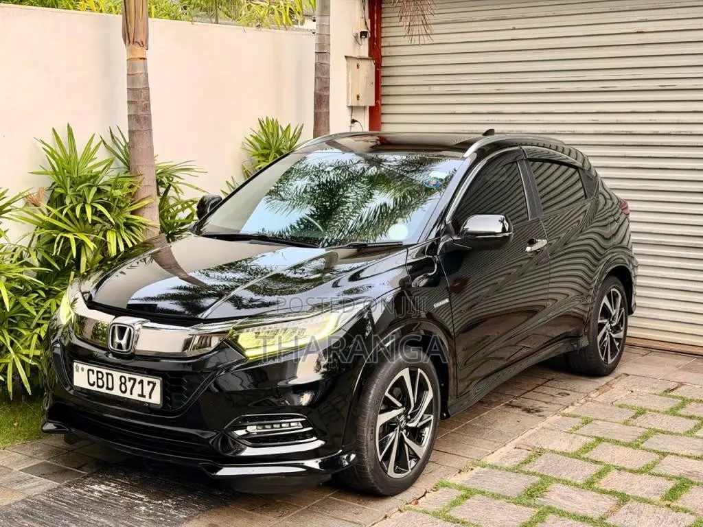 Honda Vezel RS 2018 SUV (Used)