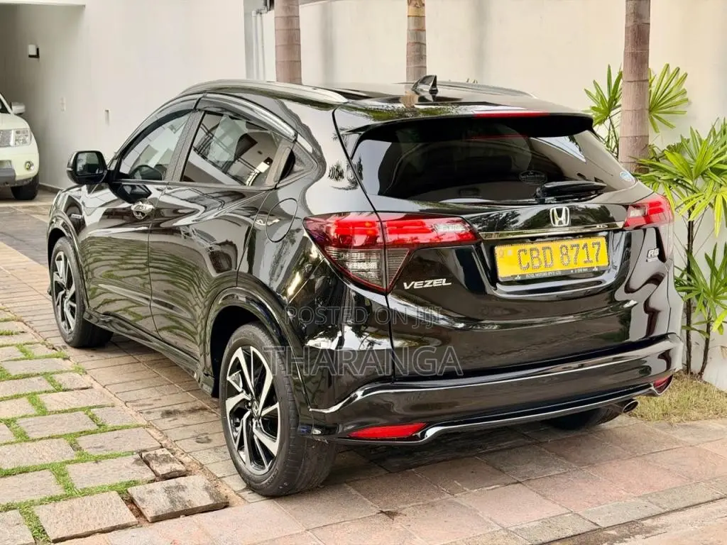 Honda Vezel RS 2018 SUV (Used)