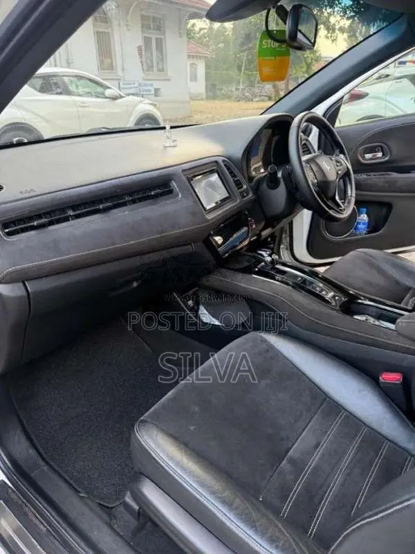 Honda Vezel 2017 SUV (Used)