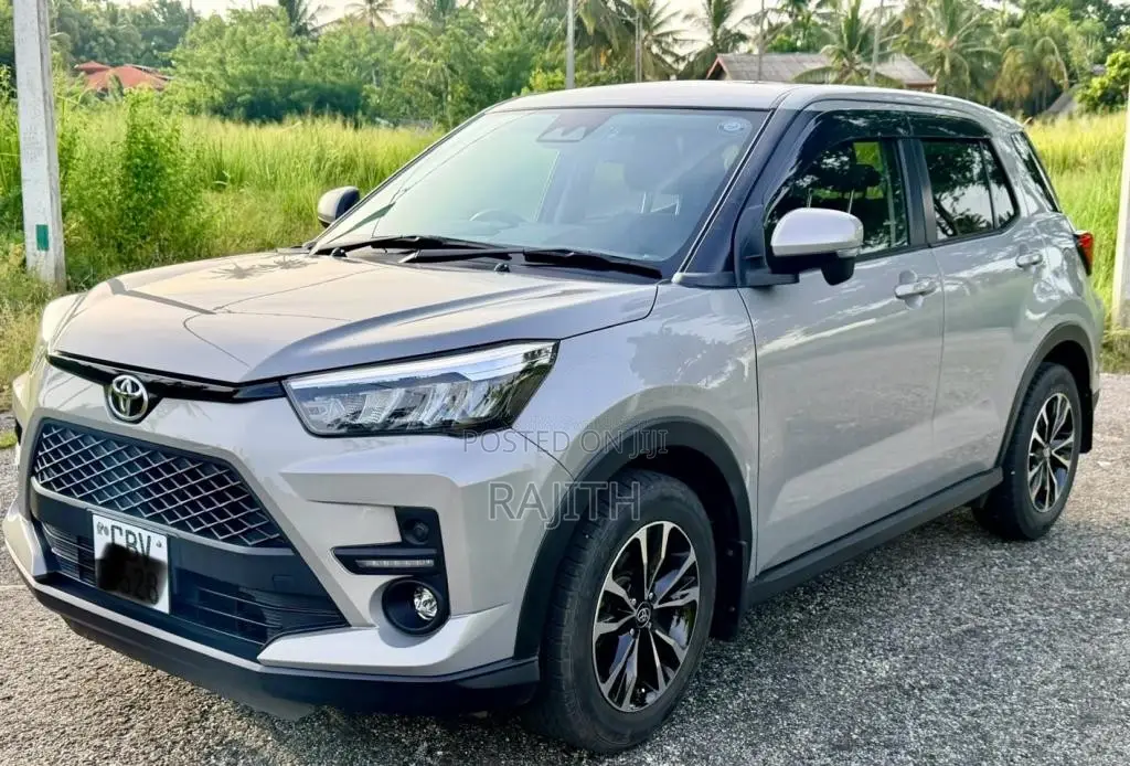 Toyota Raize 2023 SUV (Used)