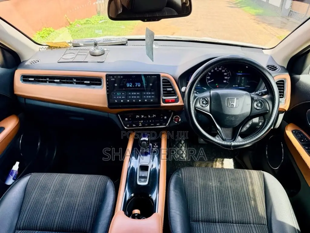 Honda Vezel Z Grade Orange 2014 SUV (Used)