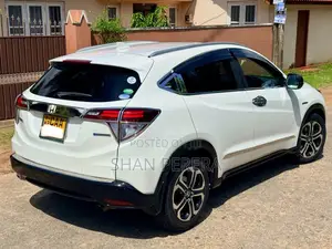 Honda Vezel Z Grade Orange 2014 SUV (Used)