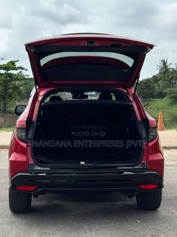 Honda VEZEL 2018 SUV (Used)