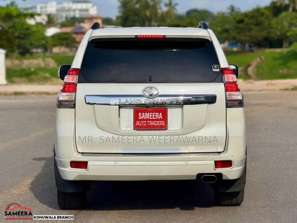 Toyota Land Cruiser PRADO 150 LC5 2014 SUV (Used)