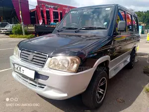 Micro RHINO RX 2013 SUV (Used)
