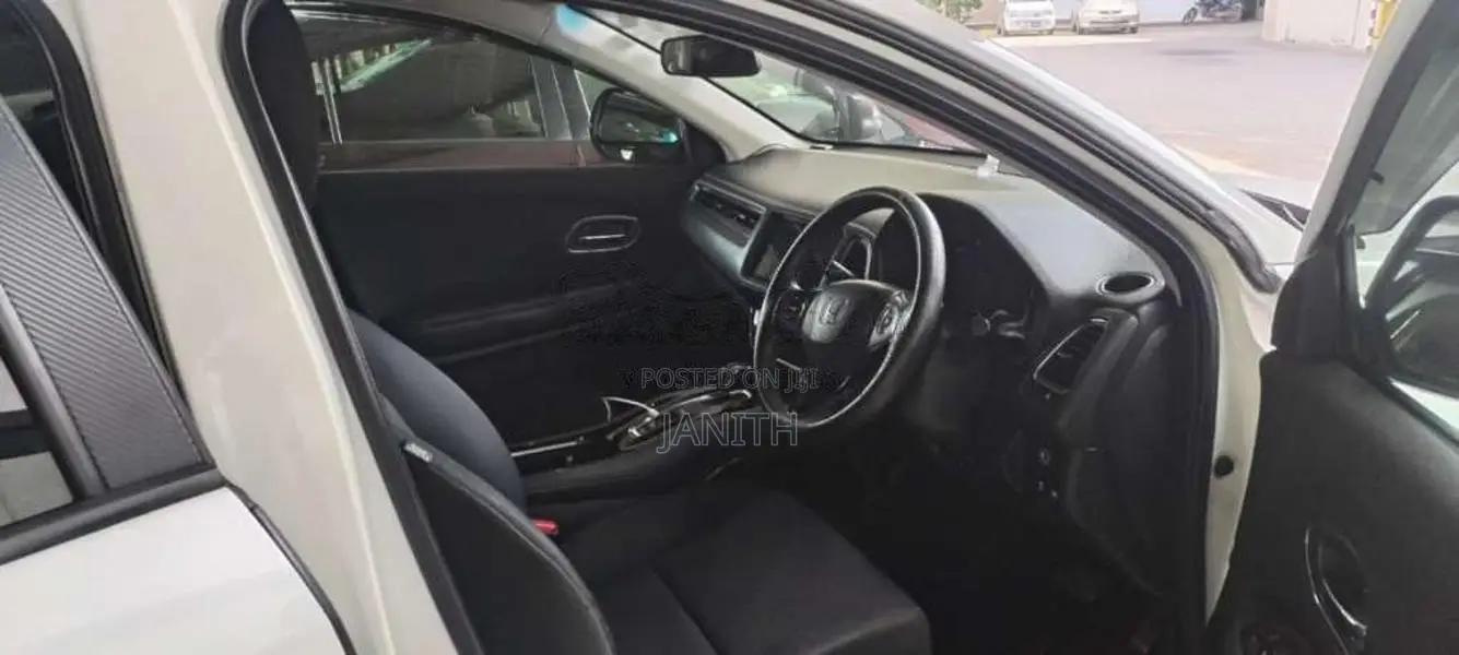 Honda Vezel 2014 SUV (Used)