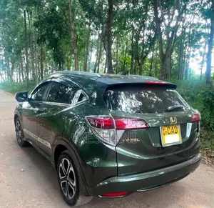 Honda Vezel 2014 SUV (Used)