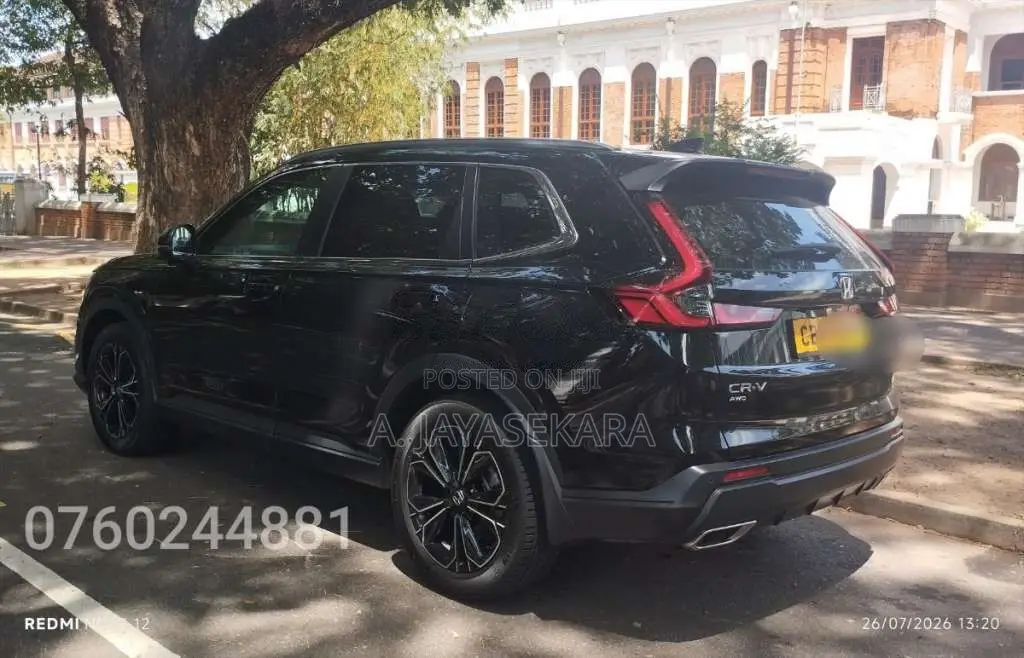 Honda CRV 2025 SUV (Used)