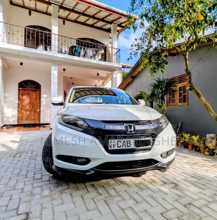Honda Vezel 2014 SUV (Used)