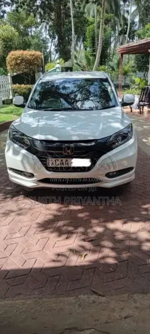 Honda Vezel 2014 SUV (Used)