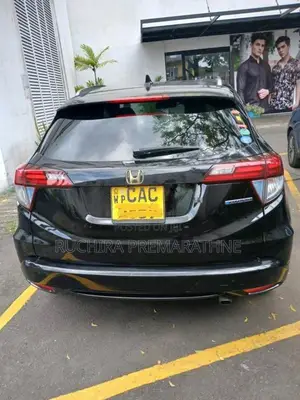 Honda Vezel 2014 SUV (Used)