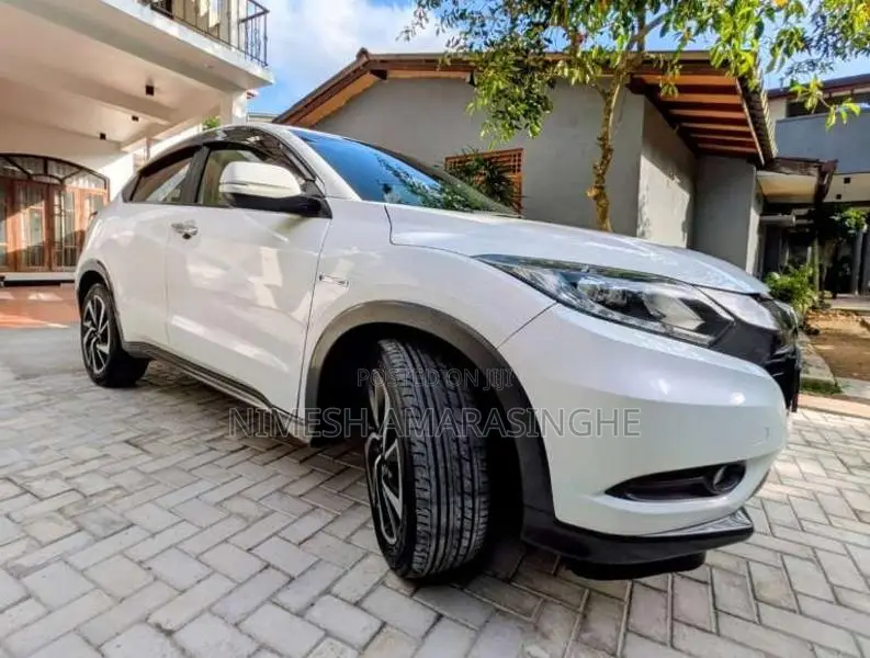 Honda Vezel 2014 SUV (Used)