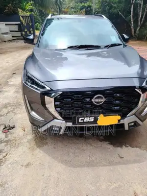 Nissan Magnite 2025 SUV (Used)