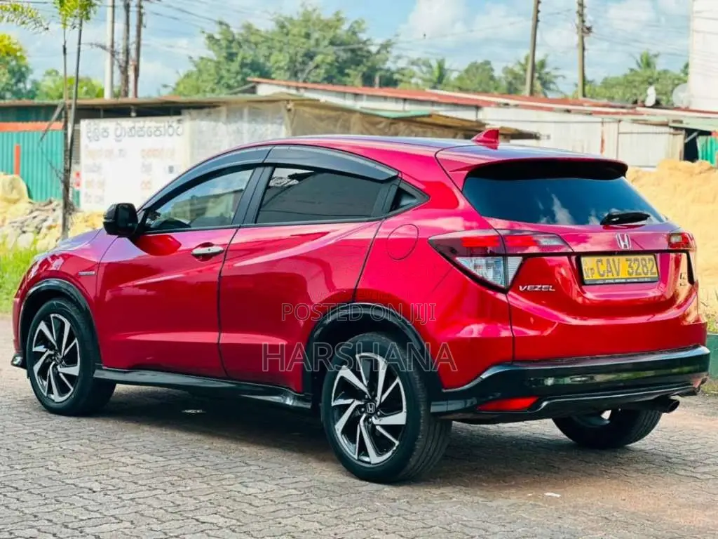 Honda Vezel 2017 SUV (Used)