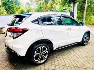 Honda Vezel 2016 SUV (Used)