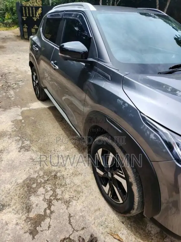 Nissan Magnite 2025 SUV (Used)