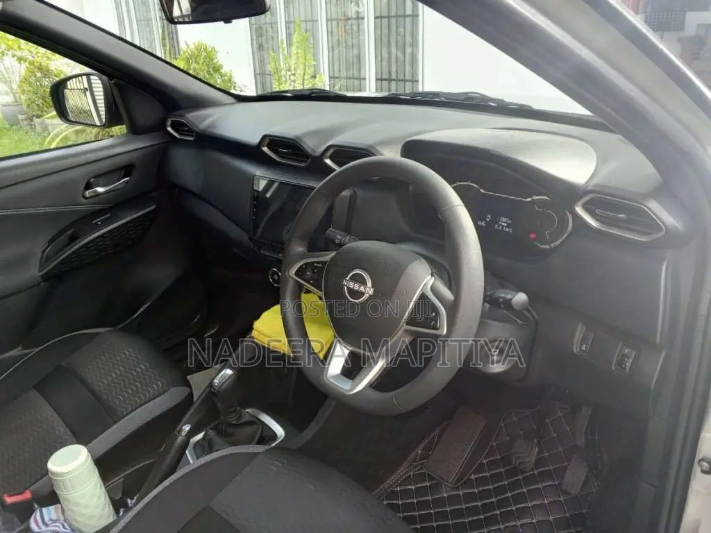 Nissan Magnite Acenta 2025 SUV (Used)